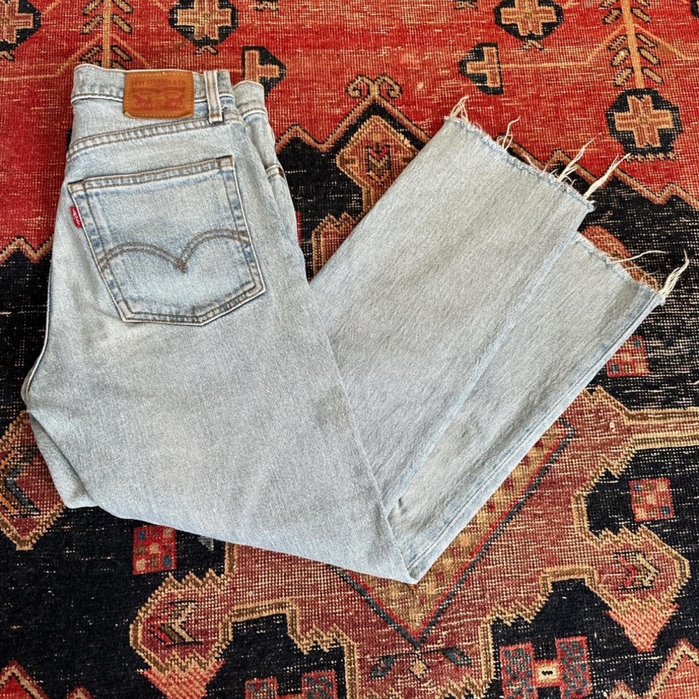 Levi’s Wedgie straight leg jeans 24